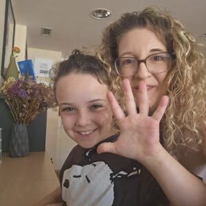 Consulta con niños y adolescentes 13 WhatsApp Image 2025-10-28 at 13.48.51 (1)