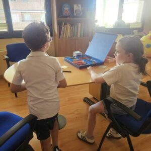 Consulta con niños y adolescentes 6 WhatsApp Image 2025-10-28 at 13.48.51 (7)