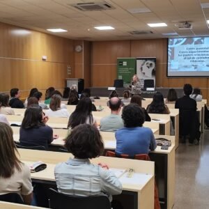 Uned-Infancia bien tratada, adolescencia bien encaminada. 11 Uned-conferencia-LeticiaGarcés