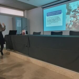 charlas_leticiagarcéslarrea