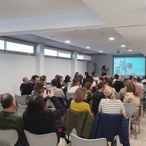 charlas_leticiagarcéslarrea